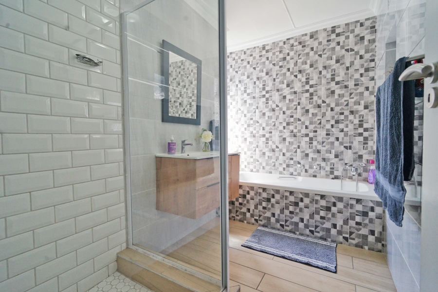 3 Bedroom Property for Sale in Beacon Bay Eastern Cape